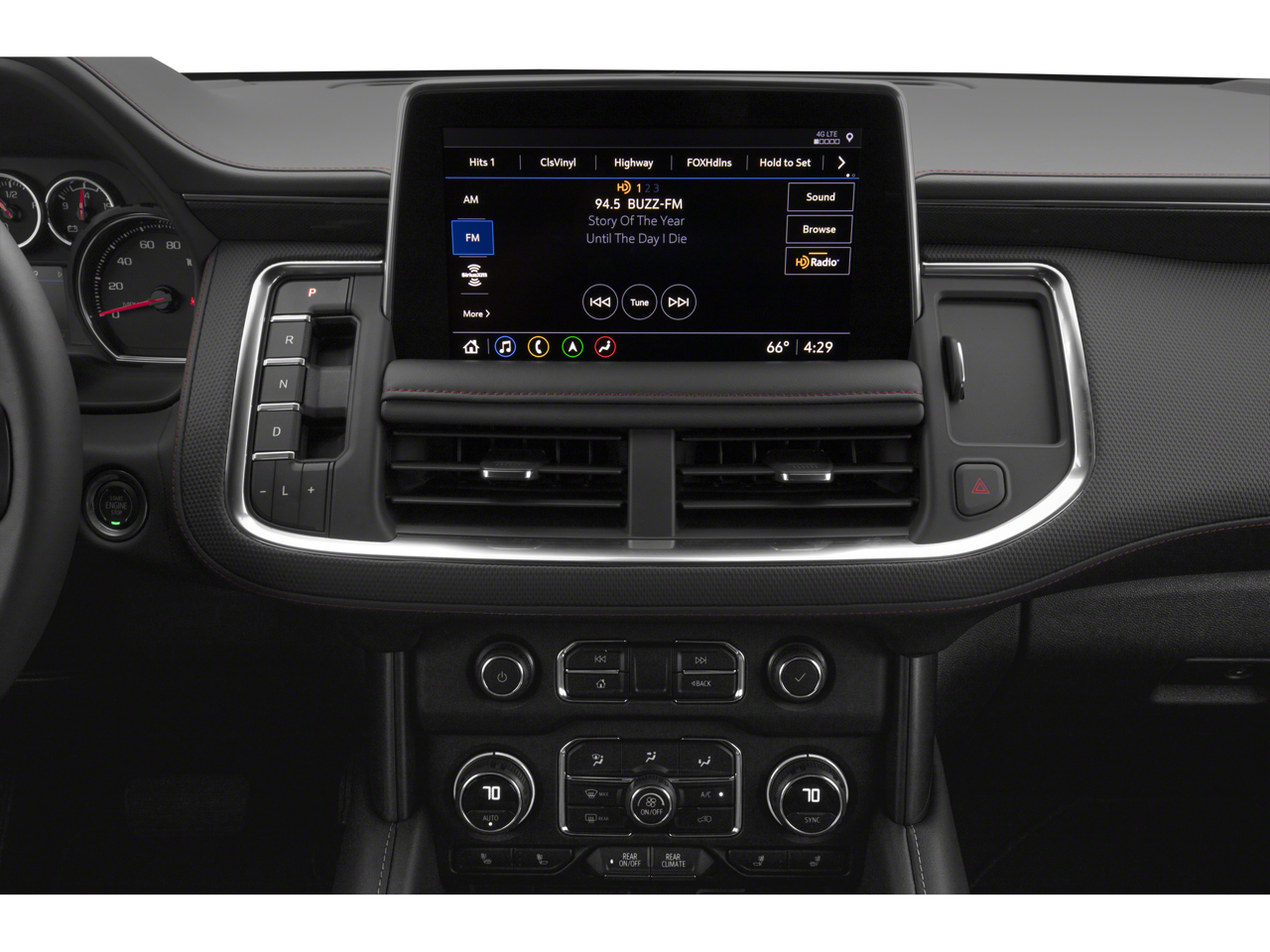 2024 Chevrolet Suburban 4WD RST