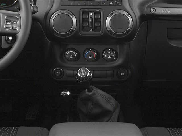 2014 Jeep Wrangler Unlimited Sport photo 4