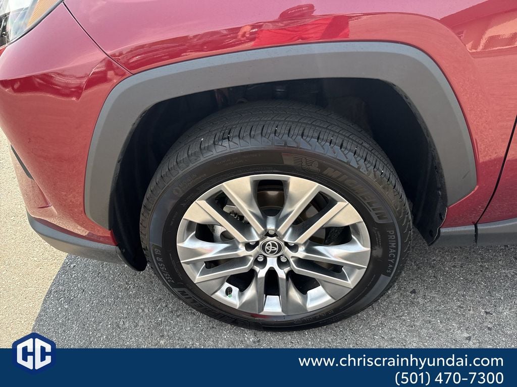 2025 Toyota RAV4 XLE Premium