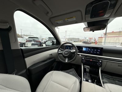 2025 Hyundai TUCSON SEL