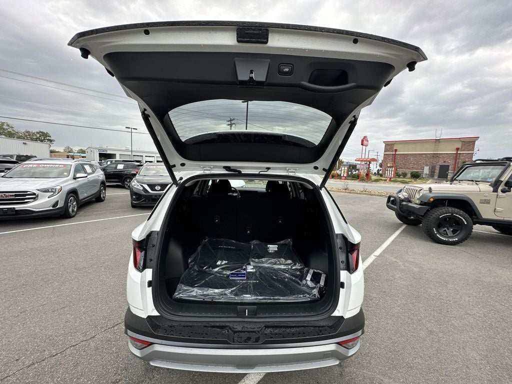 2025 Hyundai TUCSON SEL