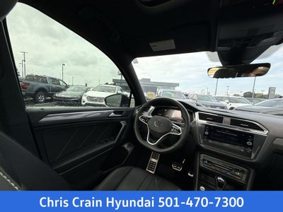 2024 Volkswagen Tiguan 2.0T SE R-Line Black