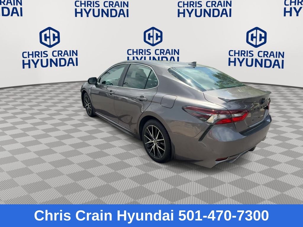 2022 Toyota Camry SE