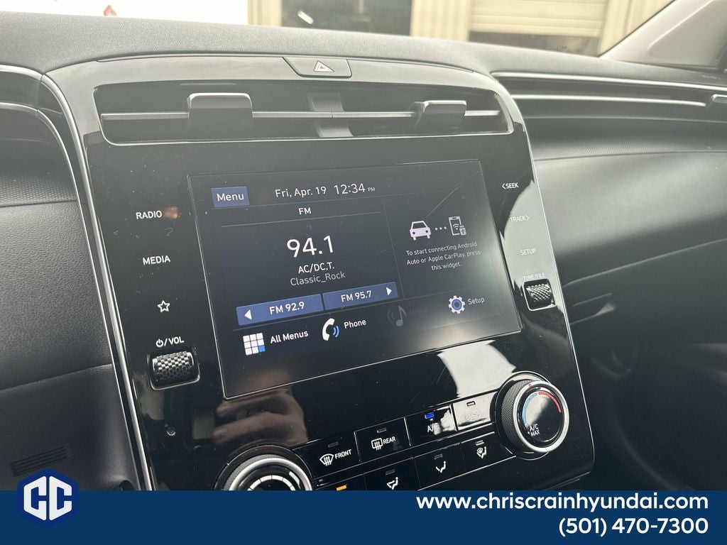 2022 Hyundai TUCSON SE
