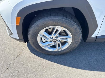 2026 Hyundai TUCSON SE FWD