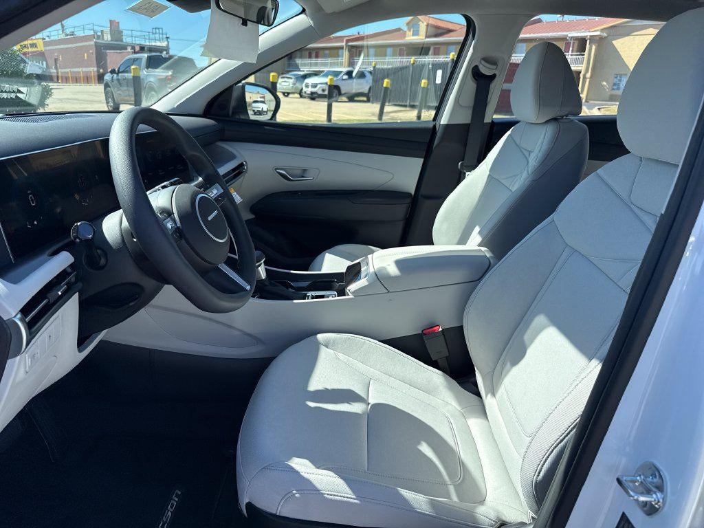 2026 Hyundai TUCSON SE FWD