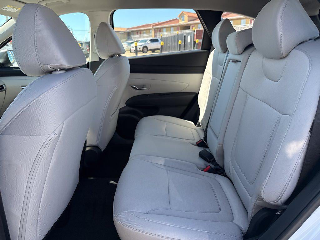 2026 Hyundai TUCSON SE FWD