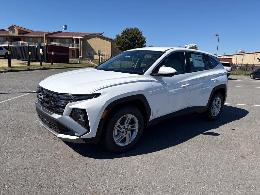 2026 Hyundai TUCSON SE FWD
