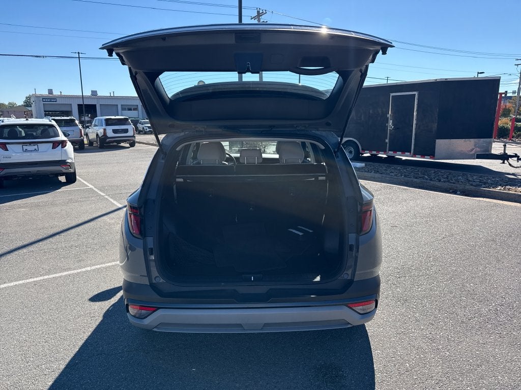 2025 Hyundai TUCSON SE
