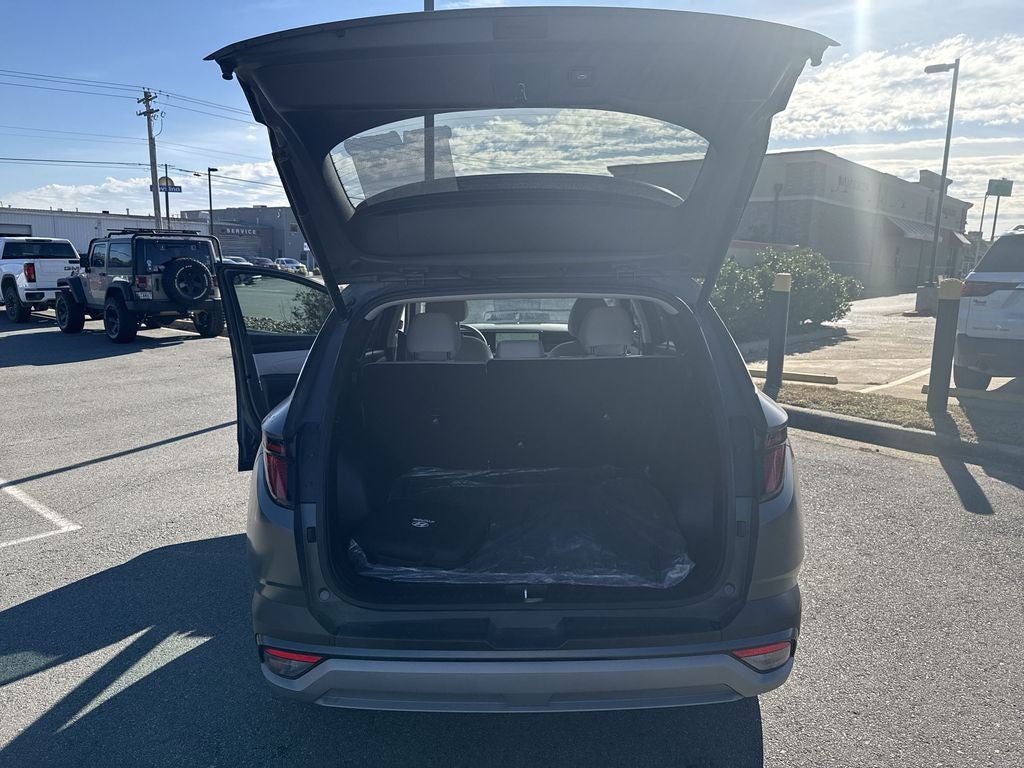 2025 Hyundai TUCSON SEL