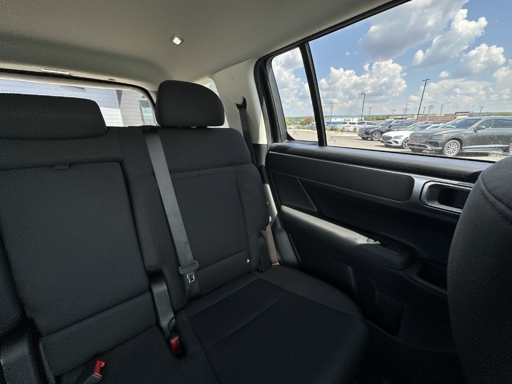 2026 Hyundai Santa Fe SE - Photo 18