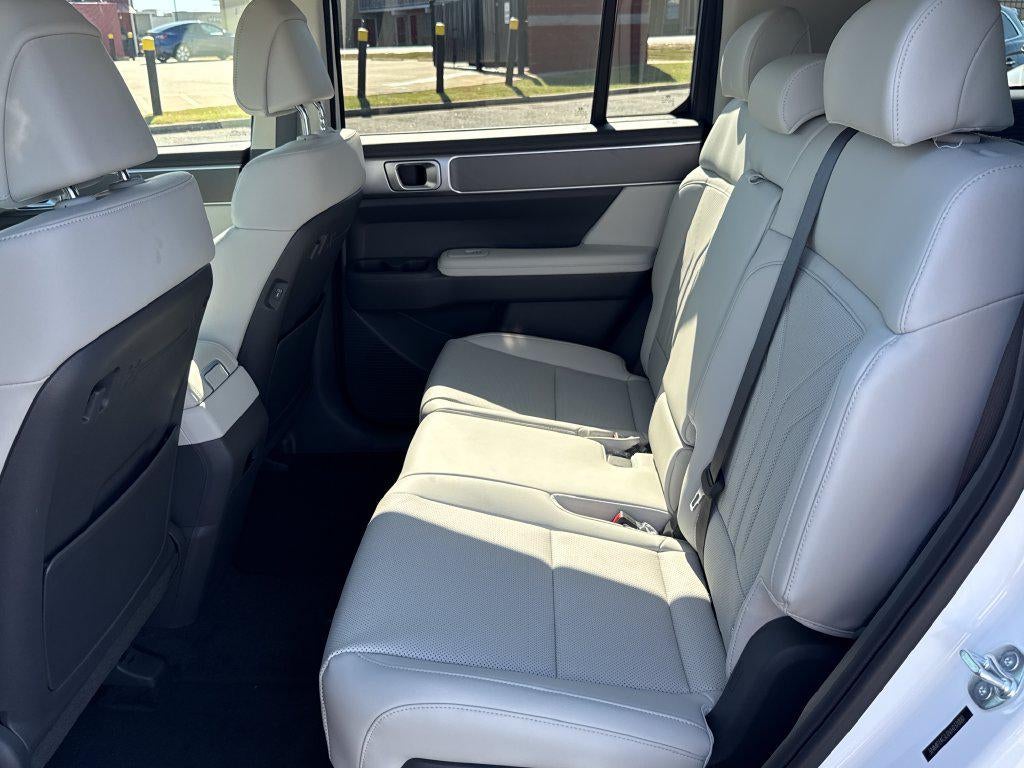 2027 Hyundai SANTA FE SEL FWD