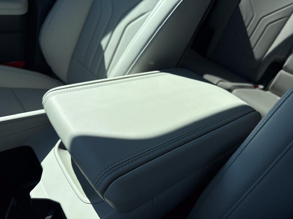 2027 Hyundai SANTA FE SEL FWD