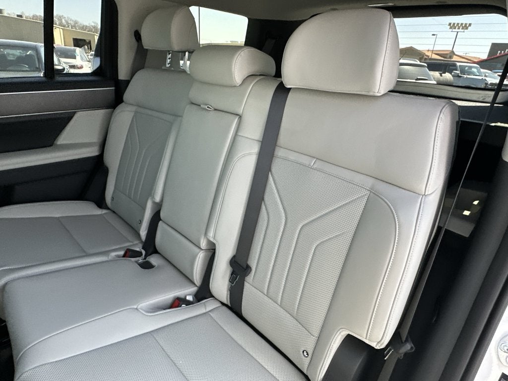 2025 Hyundai Santa Fe SEL - Photo 31