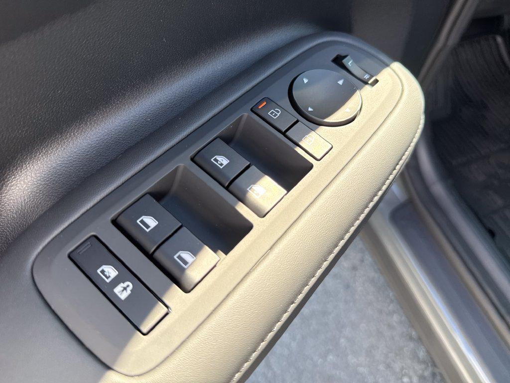 2027 Hyundai SANTA FE SEL FWD
