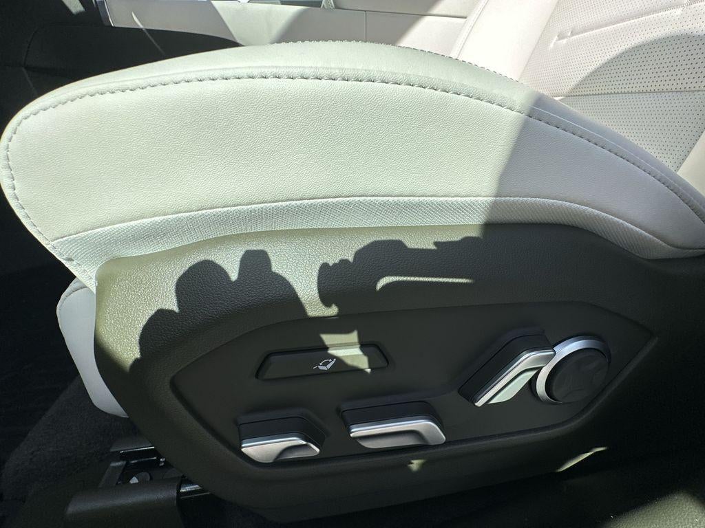 2025 Hyundai SANTA FE Calligraphy AWD