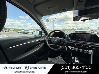 2022 Hyundai SONATA SE