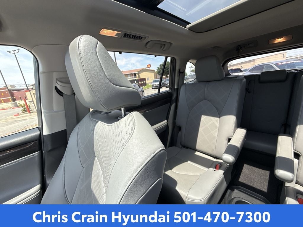 2021 Toyota Highlander Platinum
