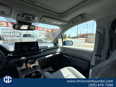 2024 Toyota Sienna XLE 8 Passenger