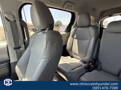 2024 Toyota Sienna XLE 8 Passenger