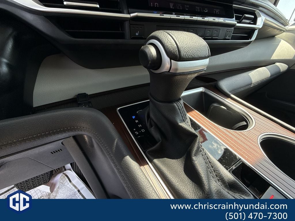 2024 Toyota Sienna XLE 8 Passenger