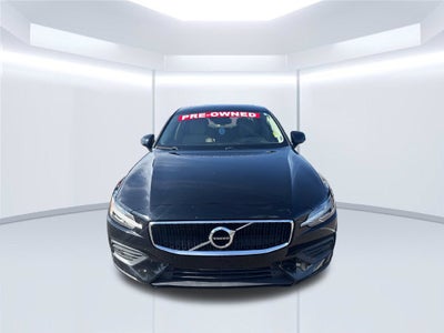 2020 Volvo S60 T6 Momentum