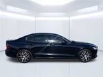 2020 Volvo S60 T6 Momentum
