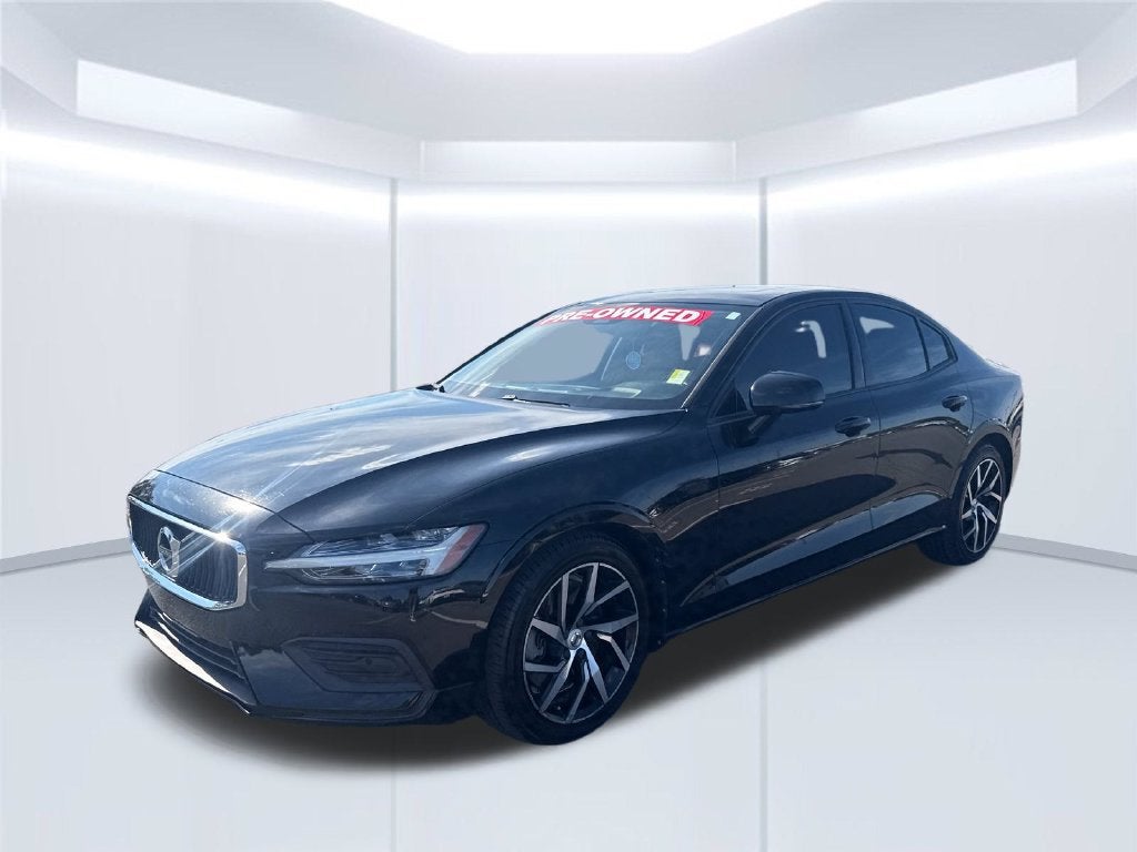 2020 Volvo S60 T6 Momentum