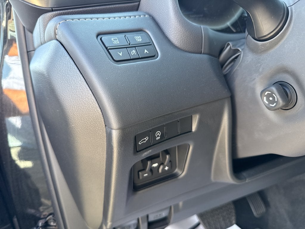 2025 Lexus LX 600 Premium