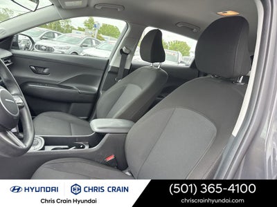 2025 Hyundai KONA SE