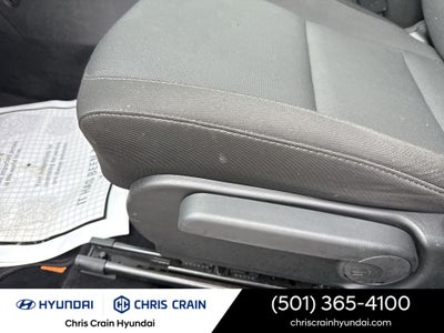 2025 Hyundai KONA SE