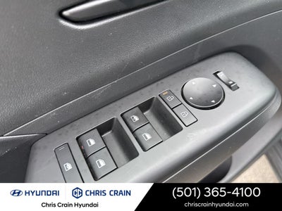 2025 Hyundai KONA SE