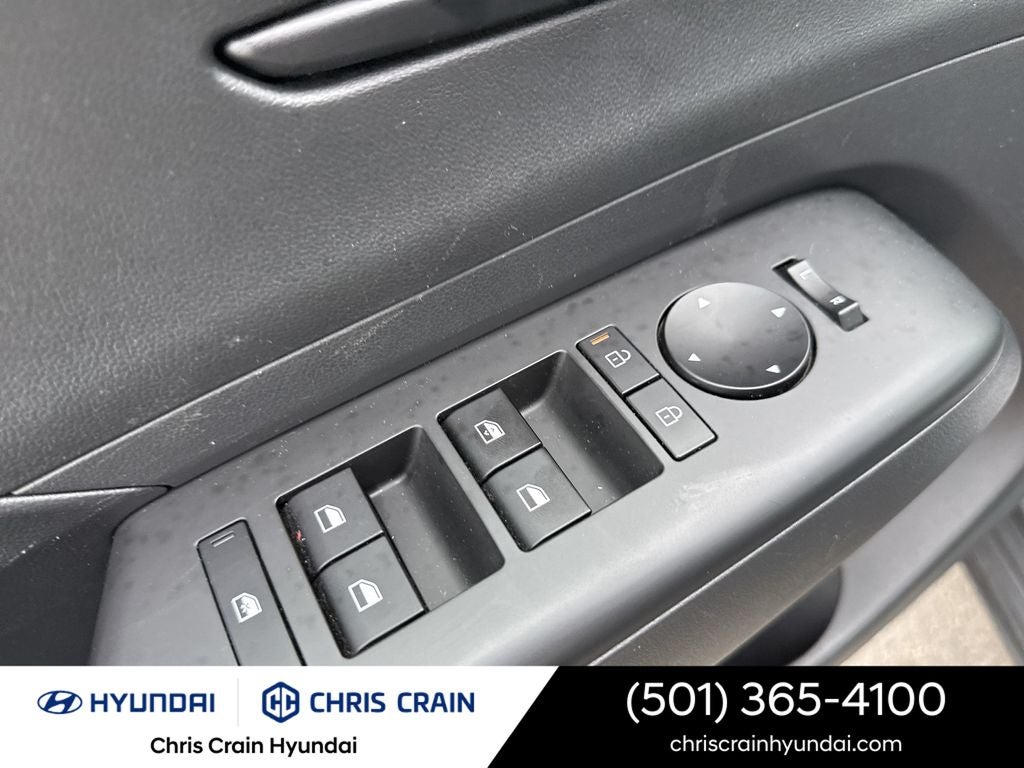 2025 Hyundai KONA SE