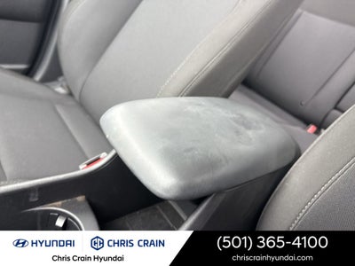 2025 Hyundai KONA SE