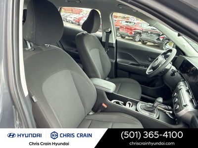 2025 Hyundai KONA SE