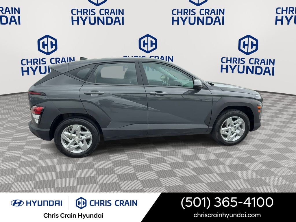 2025 Hyundai KONA SE