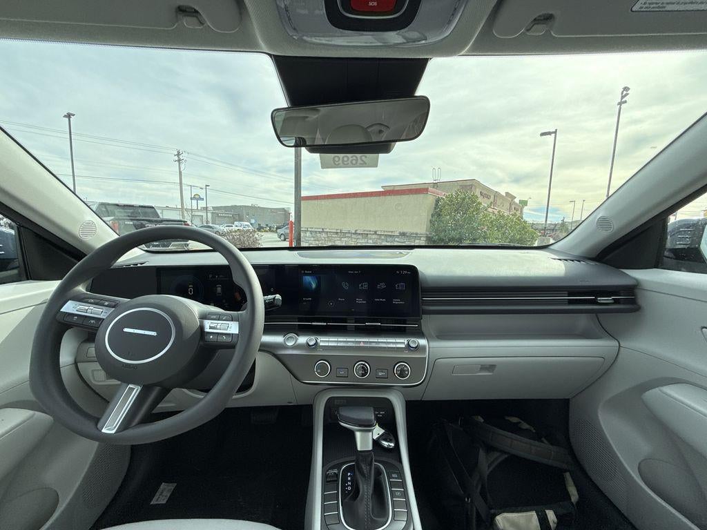 2026 Hyundai KONA SE FWD