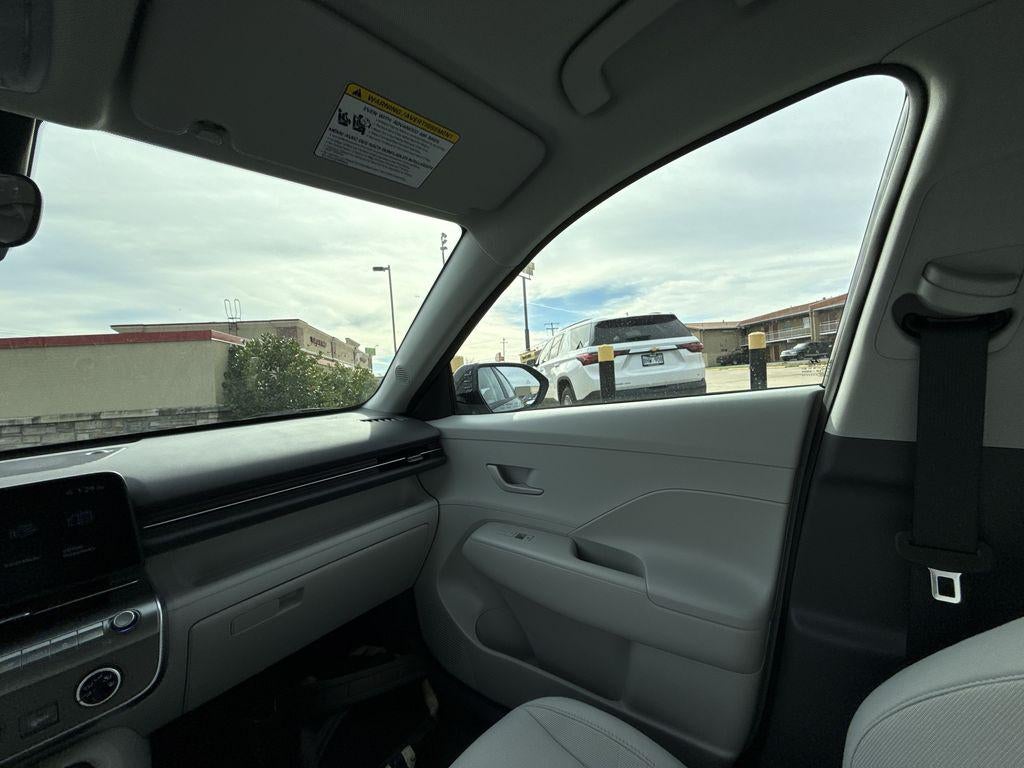 2026 Hyundai KONA SE FWD