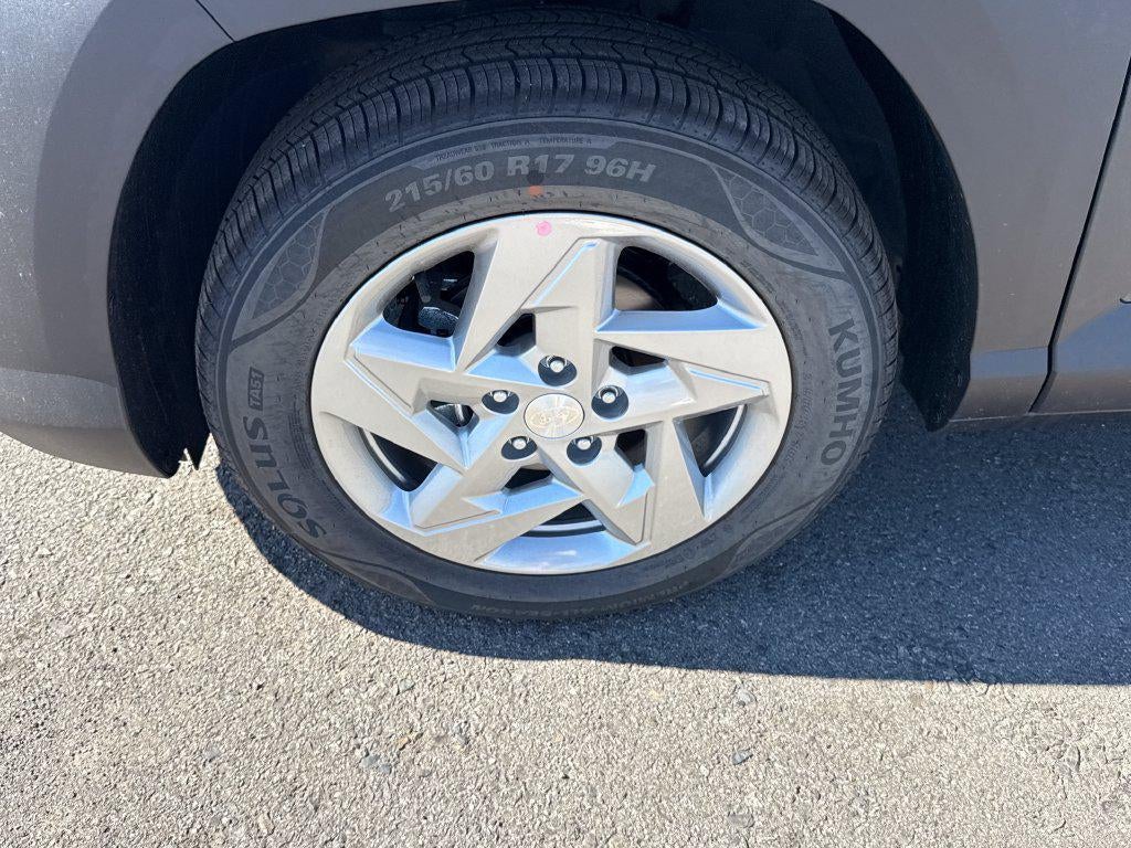 2027 Hyundai KONA SE FWD