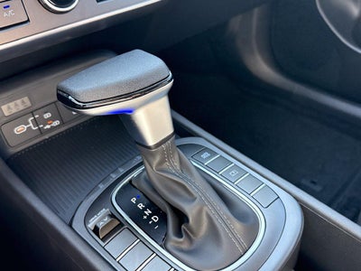 2027 Hyundai KONA SE FWD