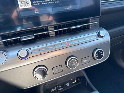 2027 Hyundai KONA SE FWD