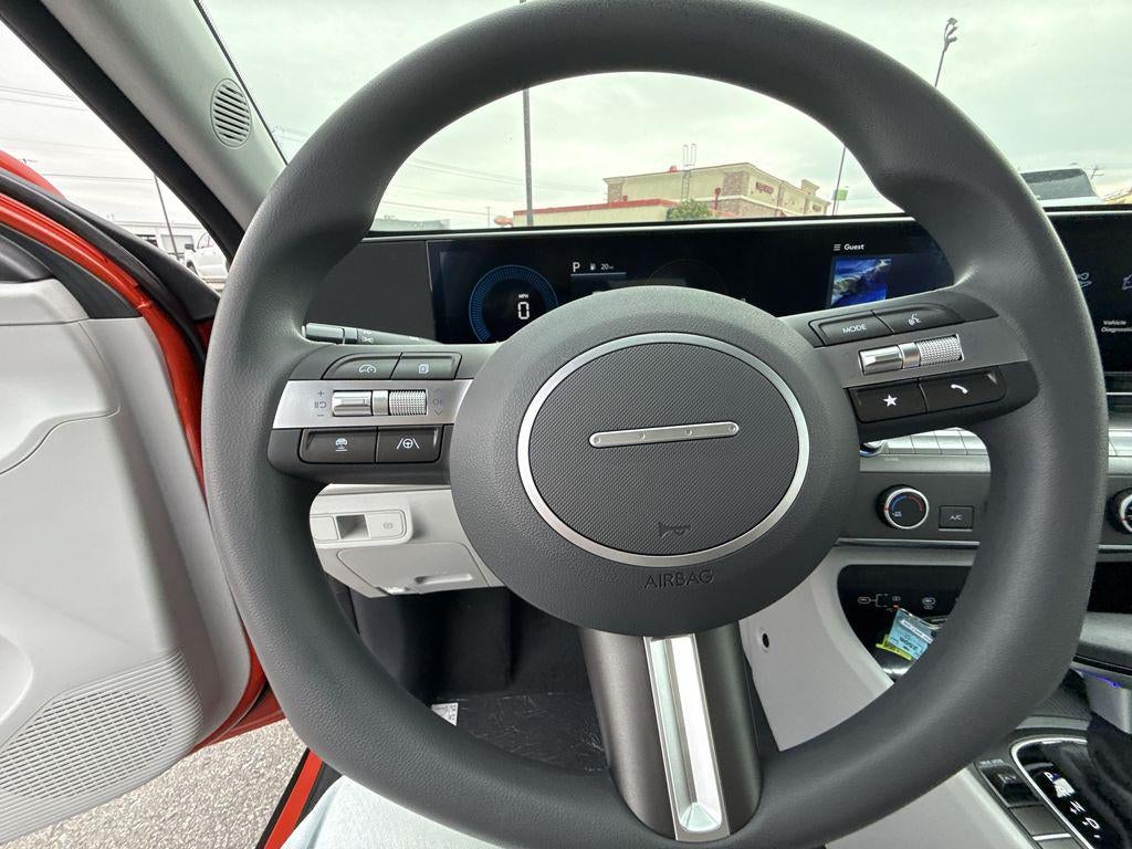 2026 Hyundai KONA SE FWD