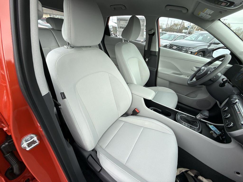 2026 Hyundai KONA SE FWD