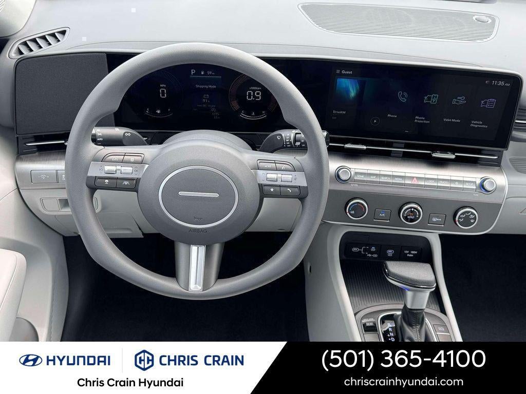 2026 Hyundai KONA SE FWD