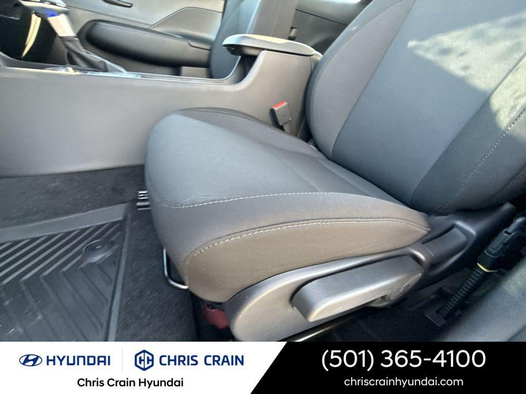 2026 Hyundai KONA SE FWD