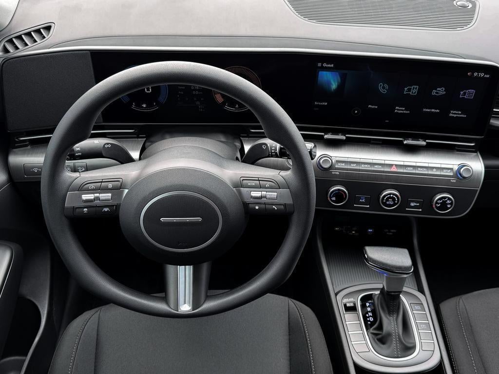 2026 Hyundai KONA SE FWD