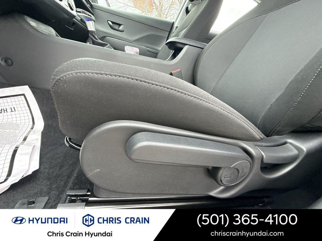 2026 Hyundai KONA SE AWD