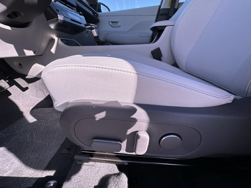 2024 Hyundai Kona SEL - Photo 15