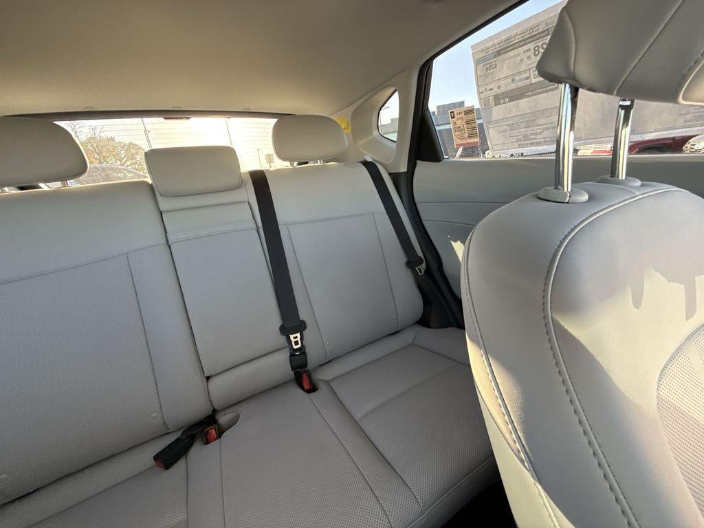 2026 Hyundai KONA SEL Premium FWD