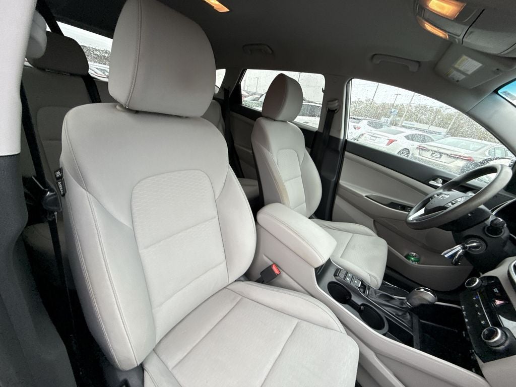 2020 Hyundai TUCSON SE